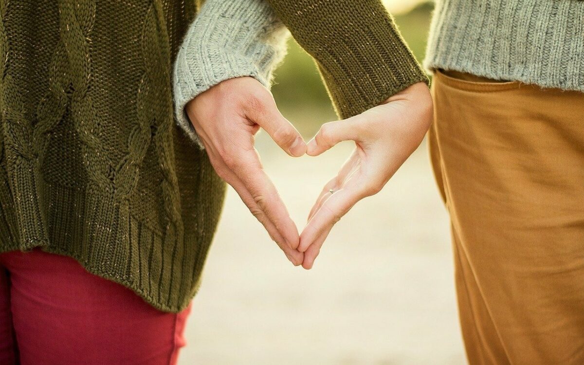 Liebe Händchenhalten Paar - pixabay.com Liebe Händchenhalten Paar - pixabay.com